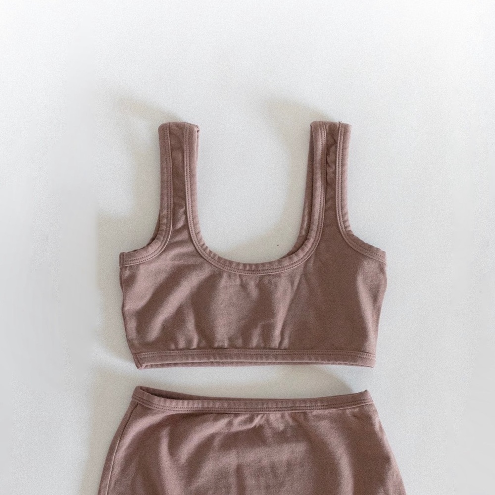 ARQ wide strap bra